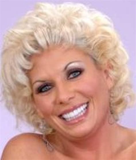 Claudia Marie Official .